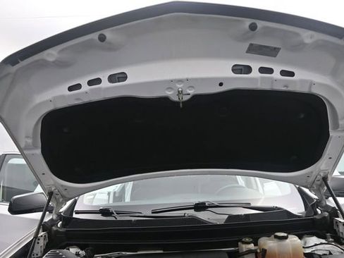 Used 2019 Chevrolet Traverse LS AWD/4WD image 23