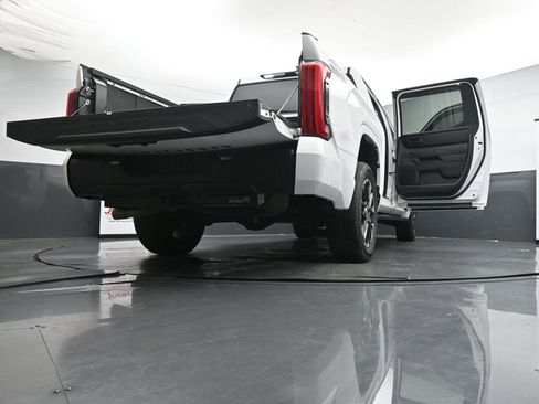 Used 2024 Toyota Tundra SR image 29