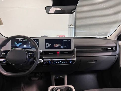 Used 2024 Hyundai Ioniq 5 SEL RWD image 19