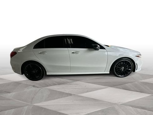 Used 2022 Mercedes-Benz A 220 w/ AMG Line image 9