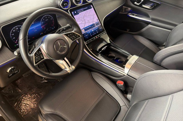 Used 2023 Mercedes-Benz GLC 300 4MATIC image 9