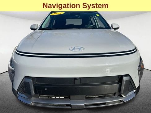 Used 2024 Hyundai Kona Limited FWD image 4