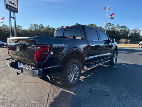 Used 2024 Ford F150 Lariat w/ FX4 Off-Road Package image 2