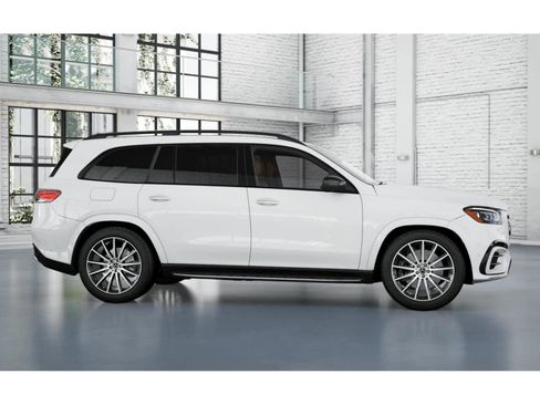 New 2026 Mercedes-Benz GLS 580 4MATIC image 28