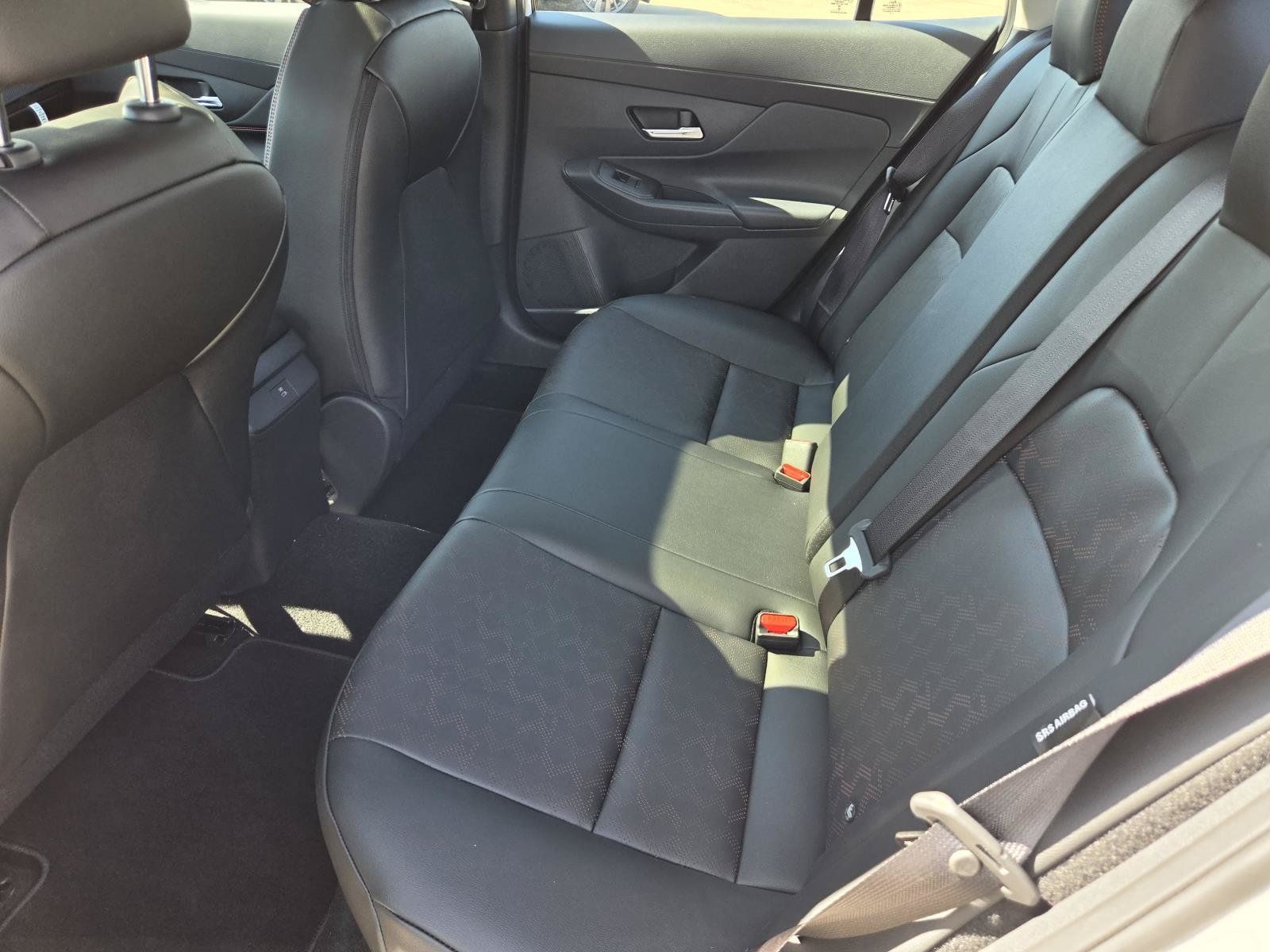 New 2027 Nissan Sentra SR FWD image 13