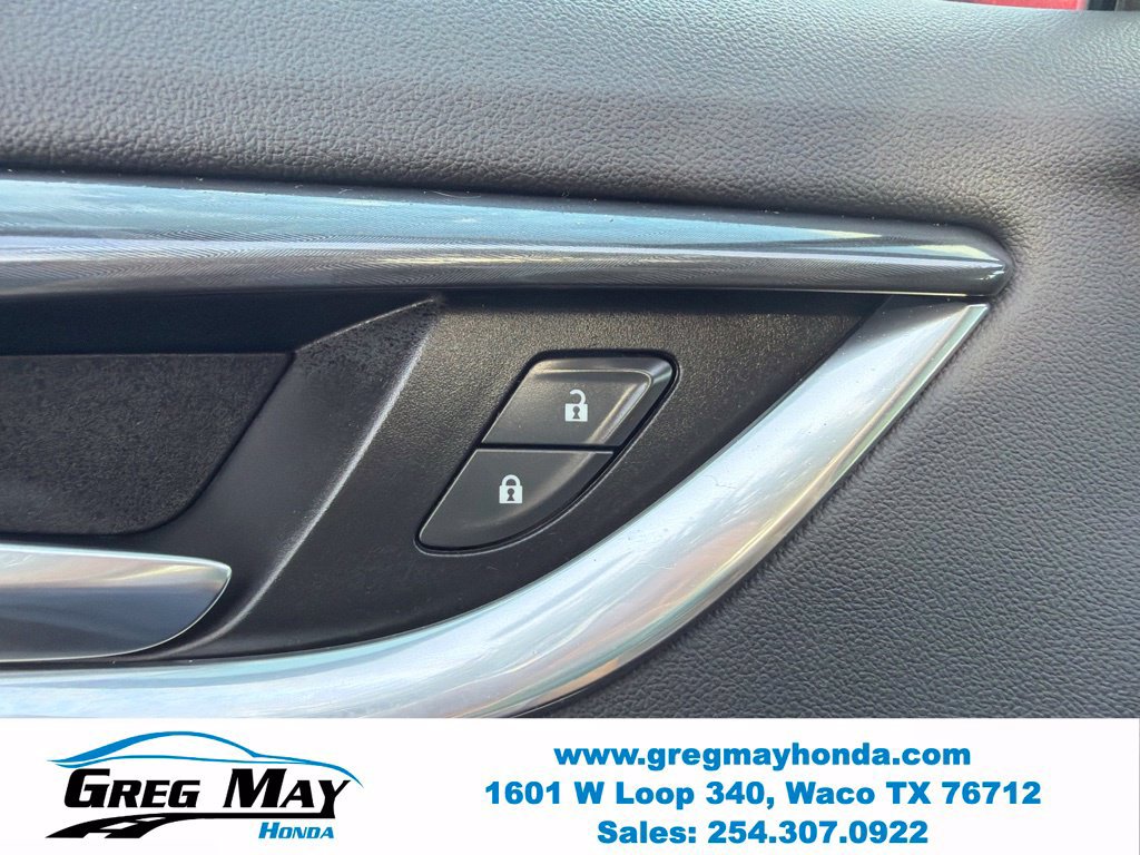 Used 2018 Buick Enclave Premium w/ LPO, Hit The Road Package AWD/4WD image 26