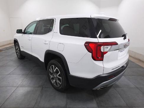 Used 2023 GMC Acadia SLE image 3