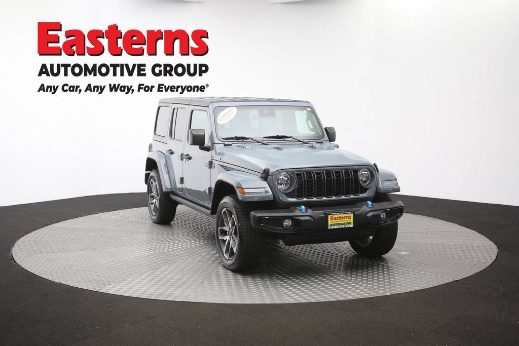 Used 2024 Jeep Wrangler Unlimited w/ Convenience Group AWD/4WD image 53
