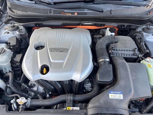 Used 2012 Hyundai Sonata Hybrid w/ Leather Pkg FWD image 31