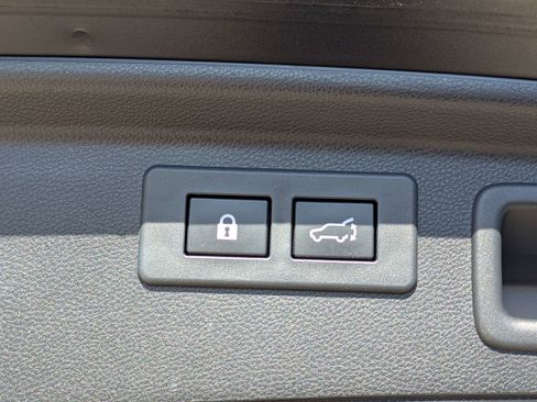 Used 2022 Subaru Forester Limited w/ Popular Package #2 AWD/4WD image 14