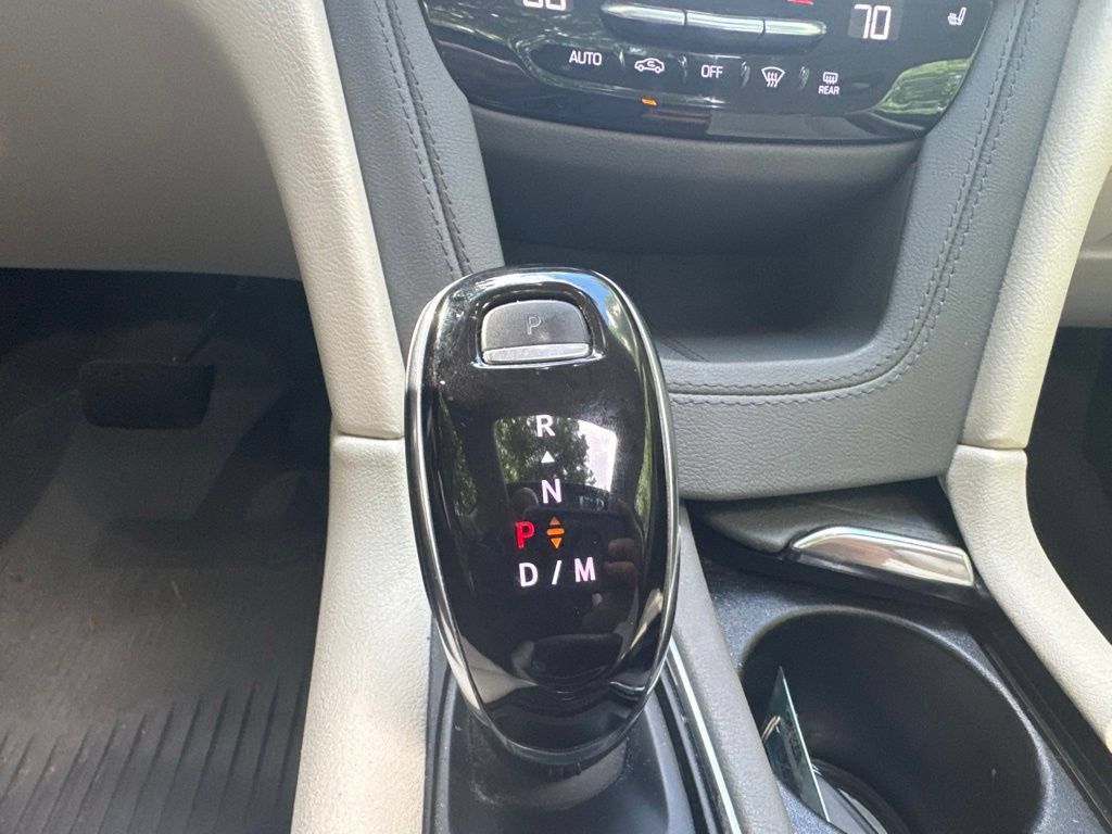 Used 2021 Cadillac XT5 Premium Luxury w/ LPO, Floor Liner Package FWD image 17