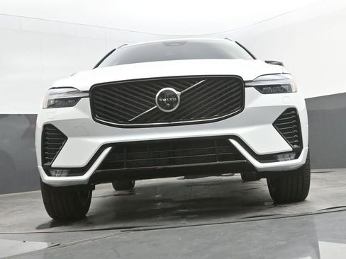 New 2026 Volvo XC60 B5 Plus w/ Protection Package Premier AWD/4WD image 37