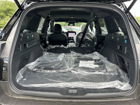 New 2026 Subaru Outback Limited AWD/4WD image 8