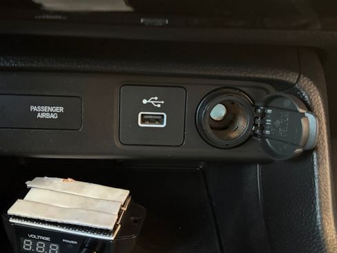 Used 2023 Honda Civic Sport image 25