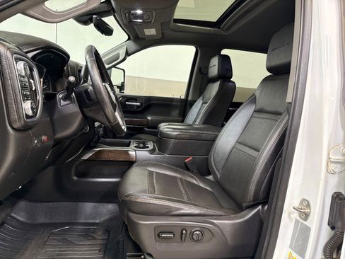 Used 2020 GMC Sierra 3500 Denali w/ Denali Ultimate Package image 14