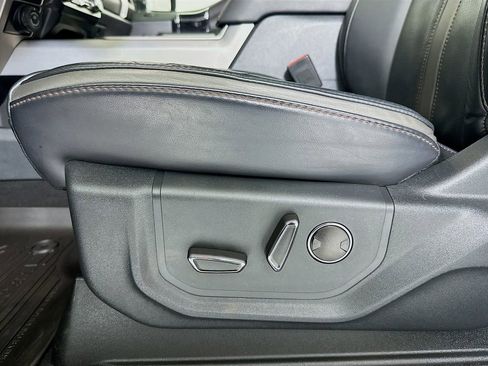 Used 2022 Ford F350 Platinum image 16