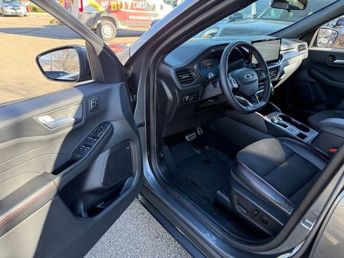 Used 2023 Ford Escape ST-Line Select w/ Tech Pack #2 image 13