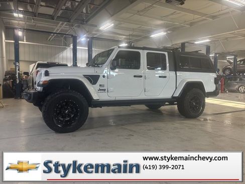 Used 2021 Jeep Gladiator Sport image 38