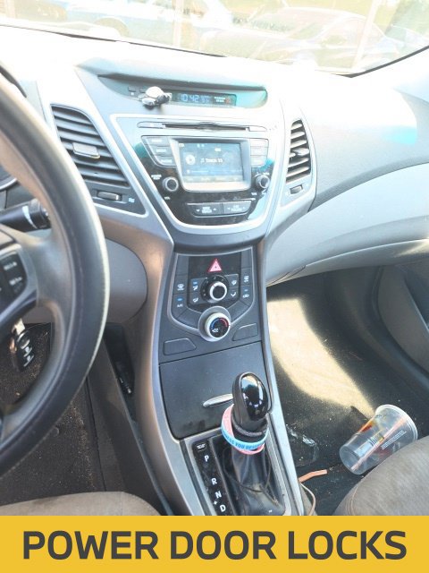 Used 2016 Hyundai Elantra SE w/ Option Group 02 FWD image 11