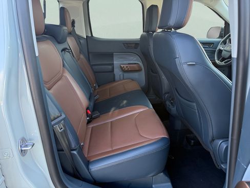 Used 2024 Ford Maverick Lariat AWD/4WD image 13