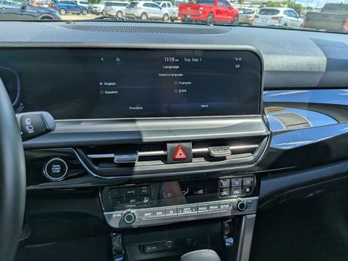 Certified 2025 Kia Seltos S AWD/4WD image 23