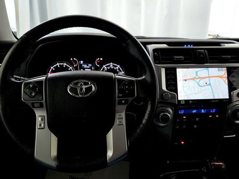 Used 2024 Toyota 4Runner Limited AWD/4WD image 27