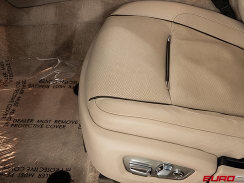 Used 2015 Rolls-Royce Wraith image 37