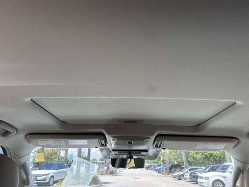 Used 2022 Nissan Armada Platinum w/ Captain's Chairs Package RWD image 20