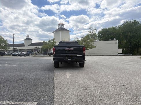 New 2026 GMC Sierra 1500 Elevation w/ Elevation Premium Package AWD/4WD image 5