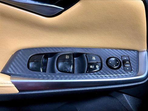 Used 2020 Nissan Sentra SV w/ SV Premium Package image 36