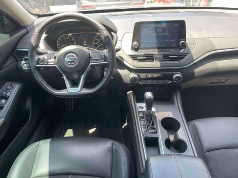 Used 2020 Nissan Altima 2.5 SR FWD image 10