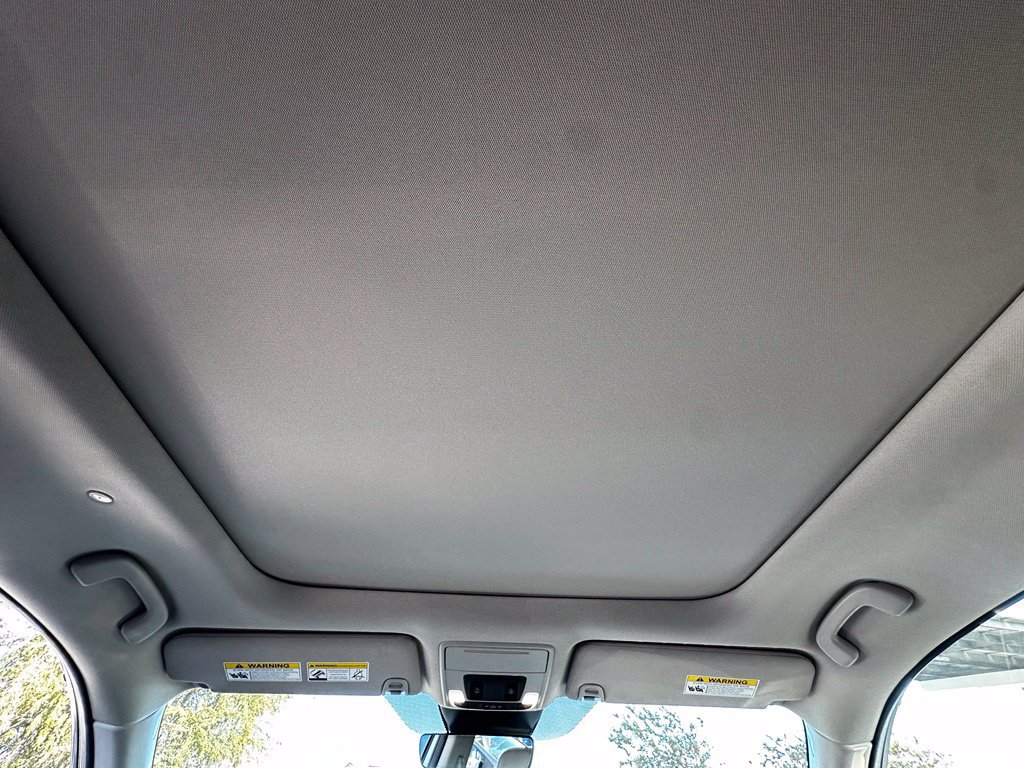 Used 2025 Honda Pilot Touring image 23