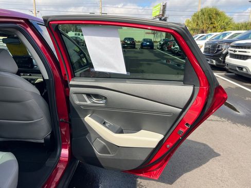 Used 2025 Honda Accord SE image 48