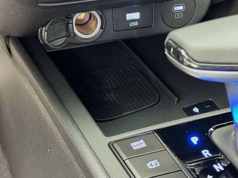 New 2025 Hyundai Elantra SEL FWD image 31