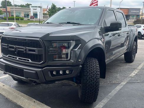 Used 2018 Ford F150 Raptor w/ Equipment Group 802A Luxury AWD/4WD image 5