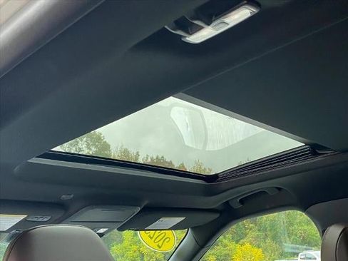 Used 2023 Ford Explorer Platinum w/ Technology Package image 26