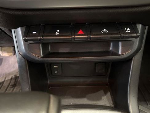 Used 2018 Chevrolet Colorado LT w/ LT Convenience Package AWD/4WD image 23