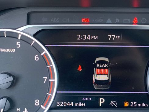 Used 2025 Nissan Rogue SV AWD/4WD image 78