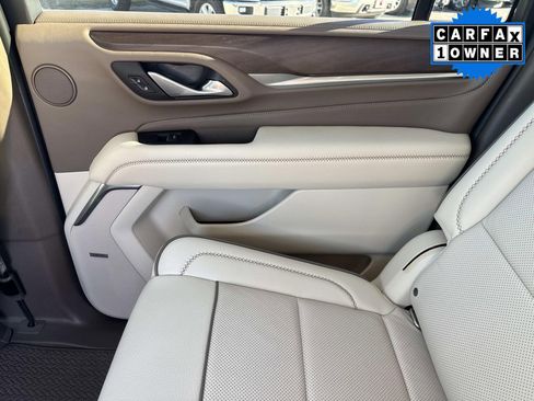 Used 2021 GMC Yukon XL Denali image 18