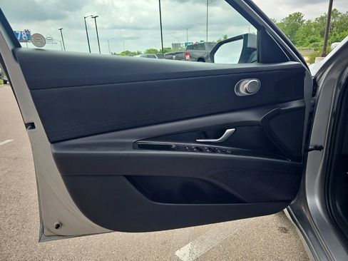 Certified 2023 Hyundai Elantra SEL FWD image 10