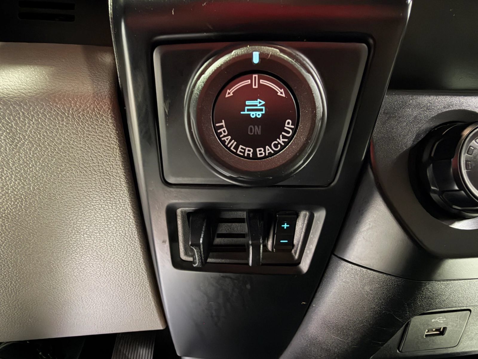 Used 2019 Ford F150 XL w/ Equipment Group 101A Mid AWD/4WD image 47