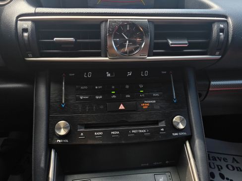 Used 2018 Lexus IS 300 F Sport RWD image 13