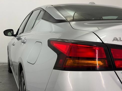 Used 2021 Nissan Altima 2.5 SV FWD image 55