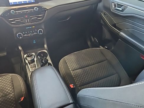 Used 2023 Ford Escape Active image 24