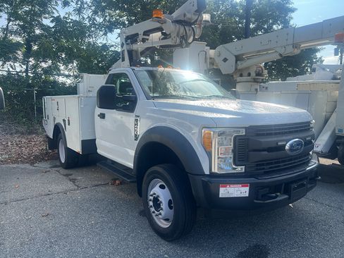 Used 2019 Ford F450 XL w/ Aft-axle Frame Extension Pack RWD image 1