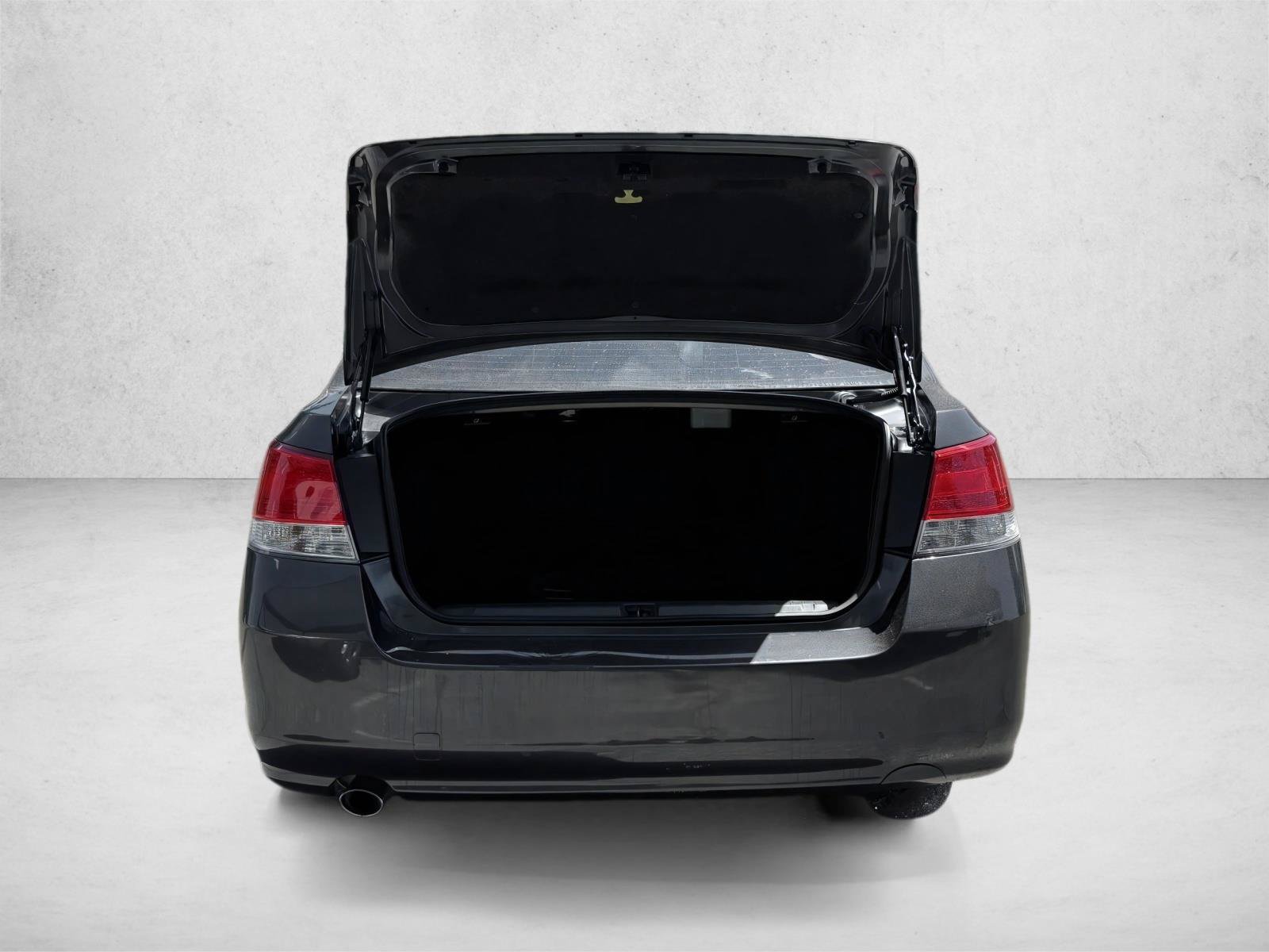 Used 2012 Subaru Legacy 2.5i Premium AWD/4WD image 6