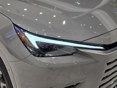 New 2026 Lexus TX 500h AWD image 29