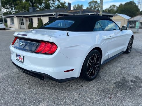 Used 2020 Ford Mustang Premium image 4