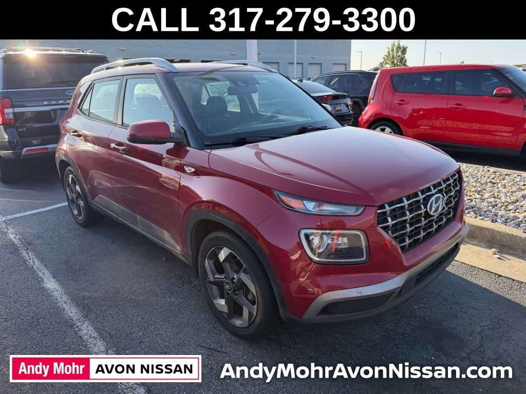 Used 2022 Hyundai Venue Limited FWD image 1