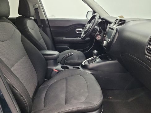Used 2018 Kia Soul + FWD image 21